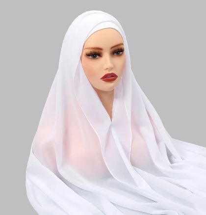 Hijab With Magnetic Buckle